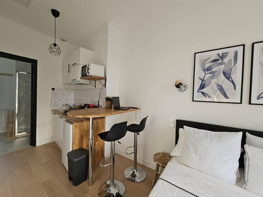 Le Robin Apartment Libourne Bagian luar foto