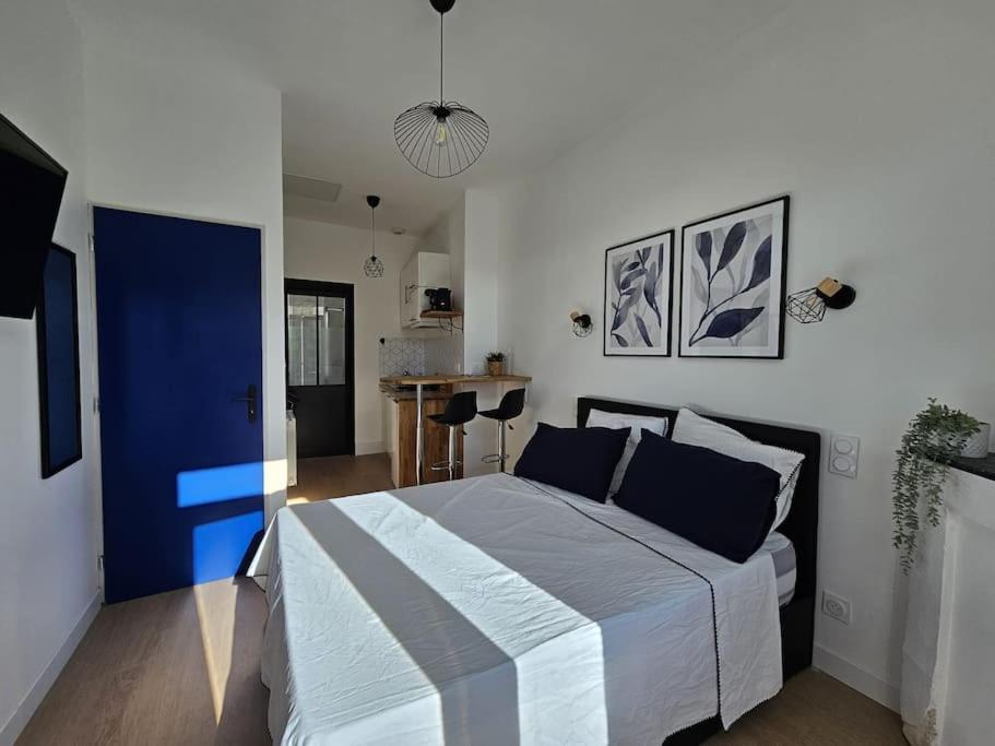 Le Robin Apartment Libourne Bagian luar foto