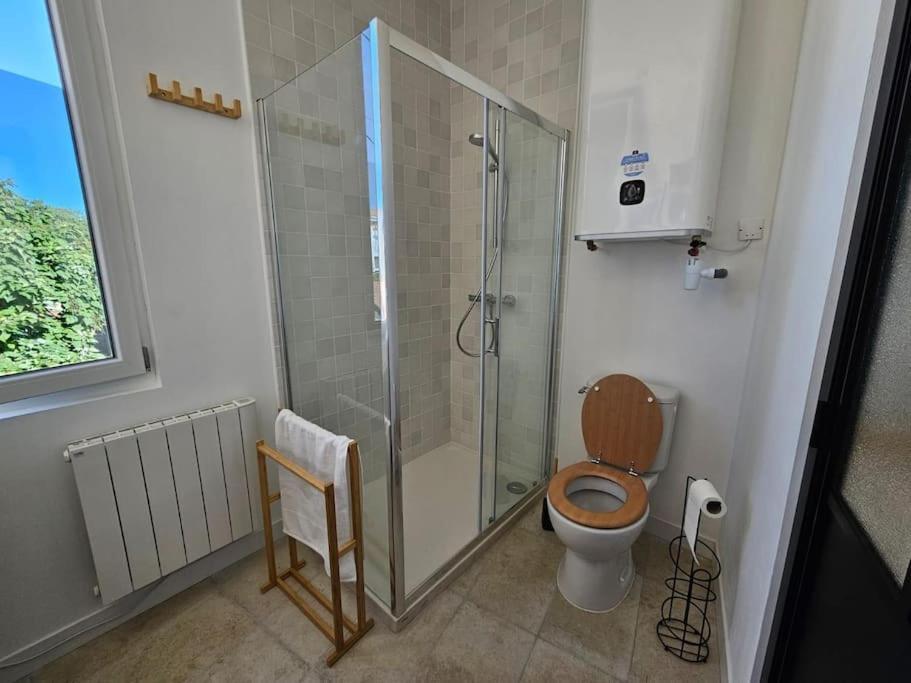 Le Robin Apartment Libourne Bagian luar foto